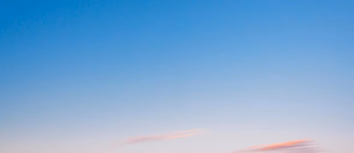https://img.uniform.global/p/58ID33G9Sxa0AOrNT4-rLg/YbiWlzmTSriUVP-xVixclg-sky_MOBILE_375x267