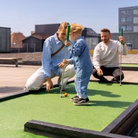 News-and-Events/minigolf7